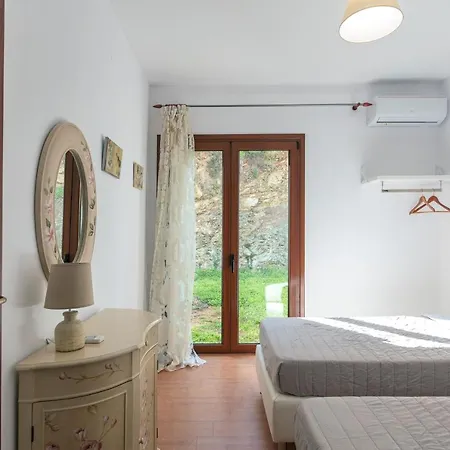 Veranda Sea View Villa, Walking Distance To Beach, By Thinkvilla * Agia Pelagia (Creta)
